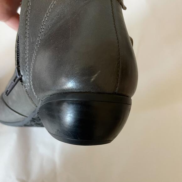 Taos Bootie Womens 7 Gray Leather Ankle Zipper Round Toe MOD-13419 - Picture 7 of 14